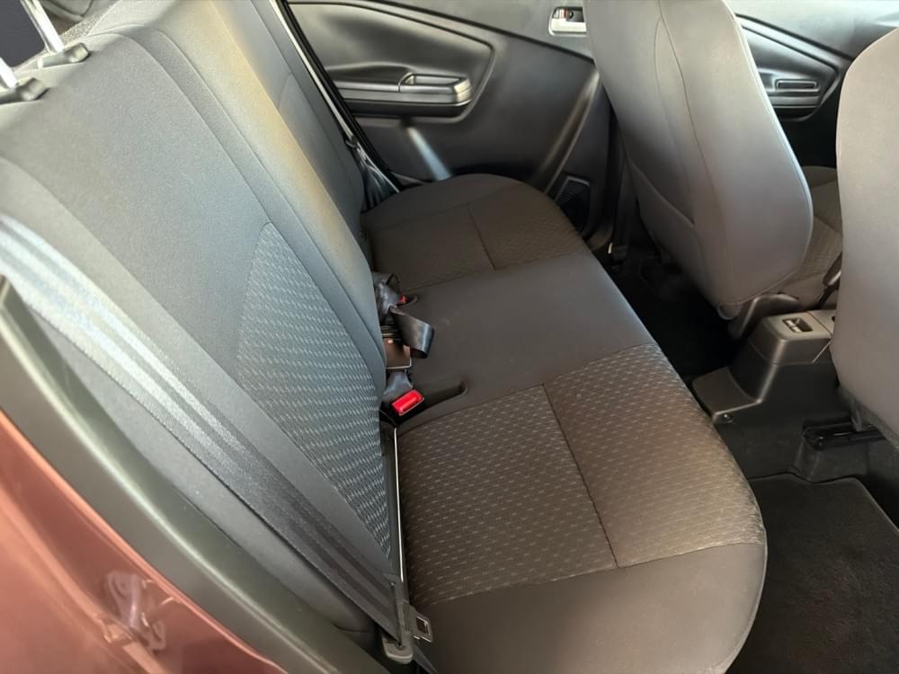 Toyota Vitz 1.0 Xr Amt