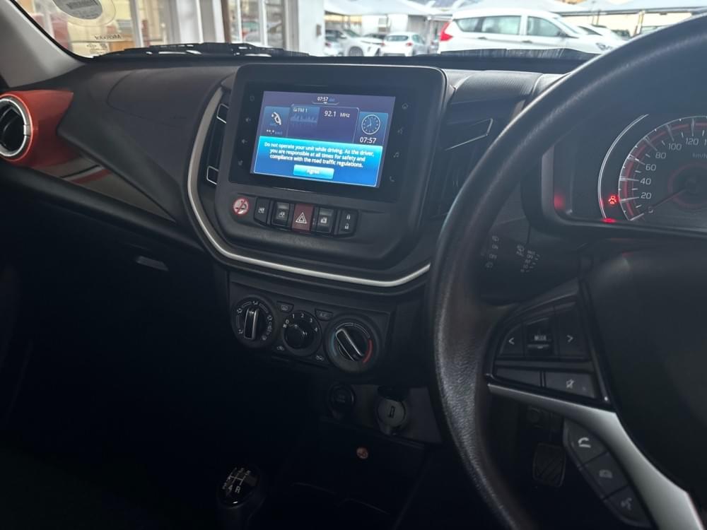 Toyota Vitz 1.0 Xr X-Cite
