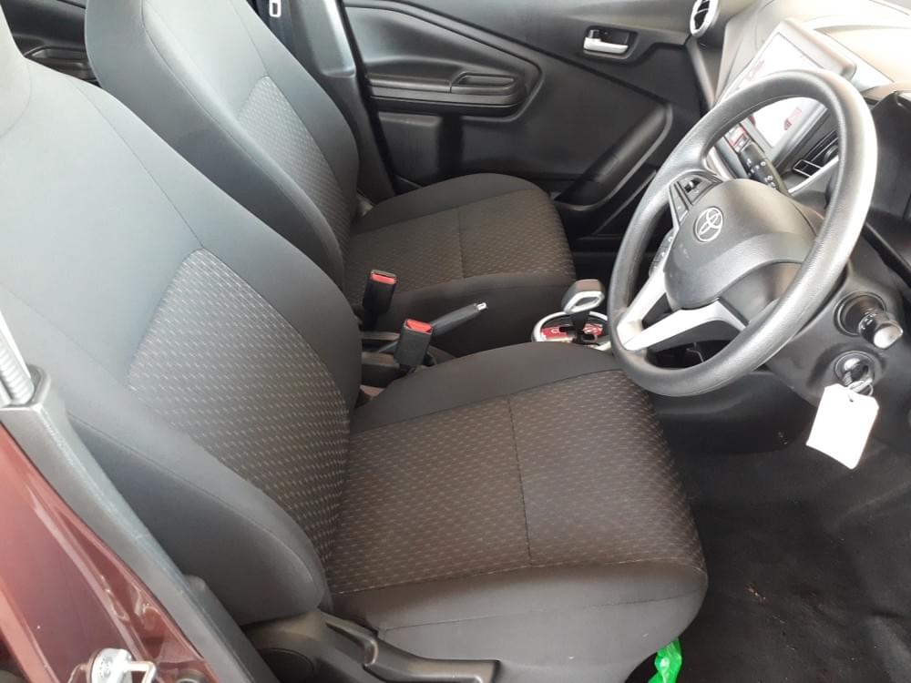 Toyota Vitz 1.0 Xr Amt