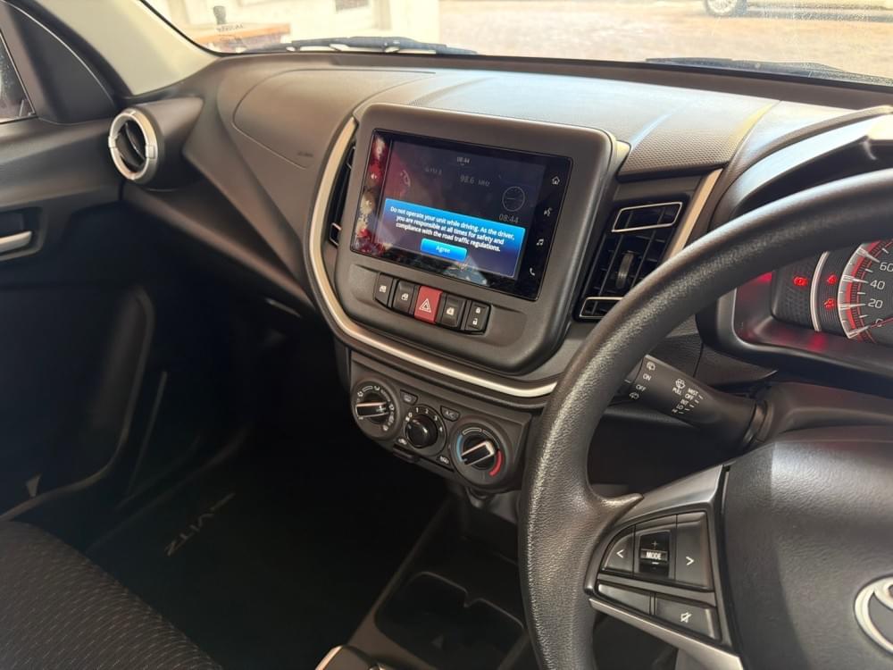 Toyota Vitz 1.0 Xr Amt