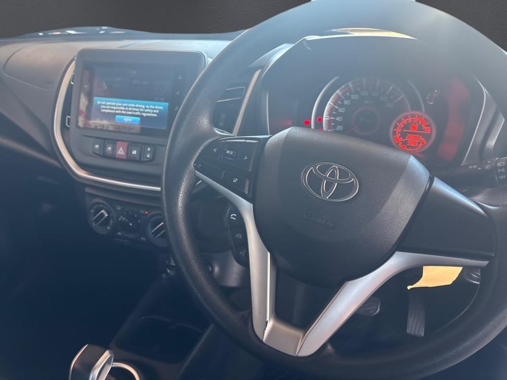 Toyota Vitz 1.0 Xr Amt