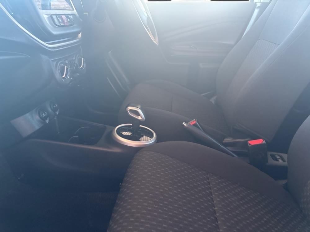 Toyota Vitz 1.0 Xr Amt