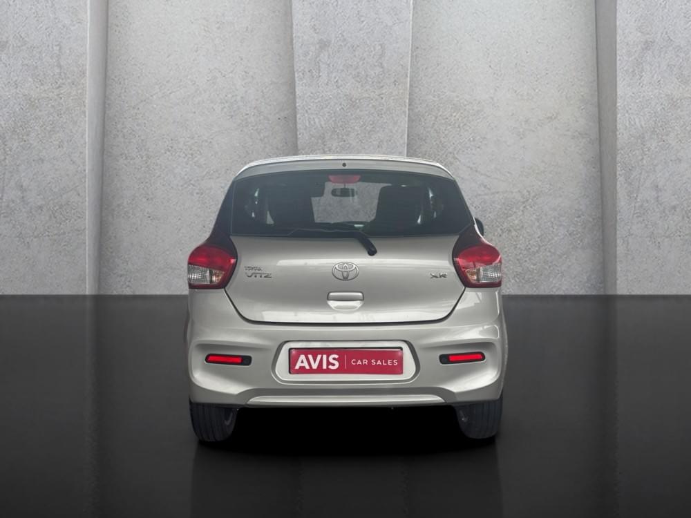 Toyota Vitz 1.0 Xr Amt