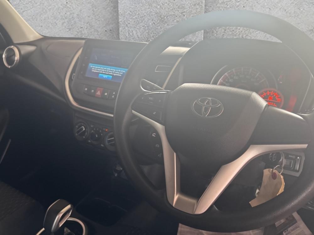 Toyota Vitz 1.0 Xr Amt