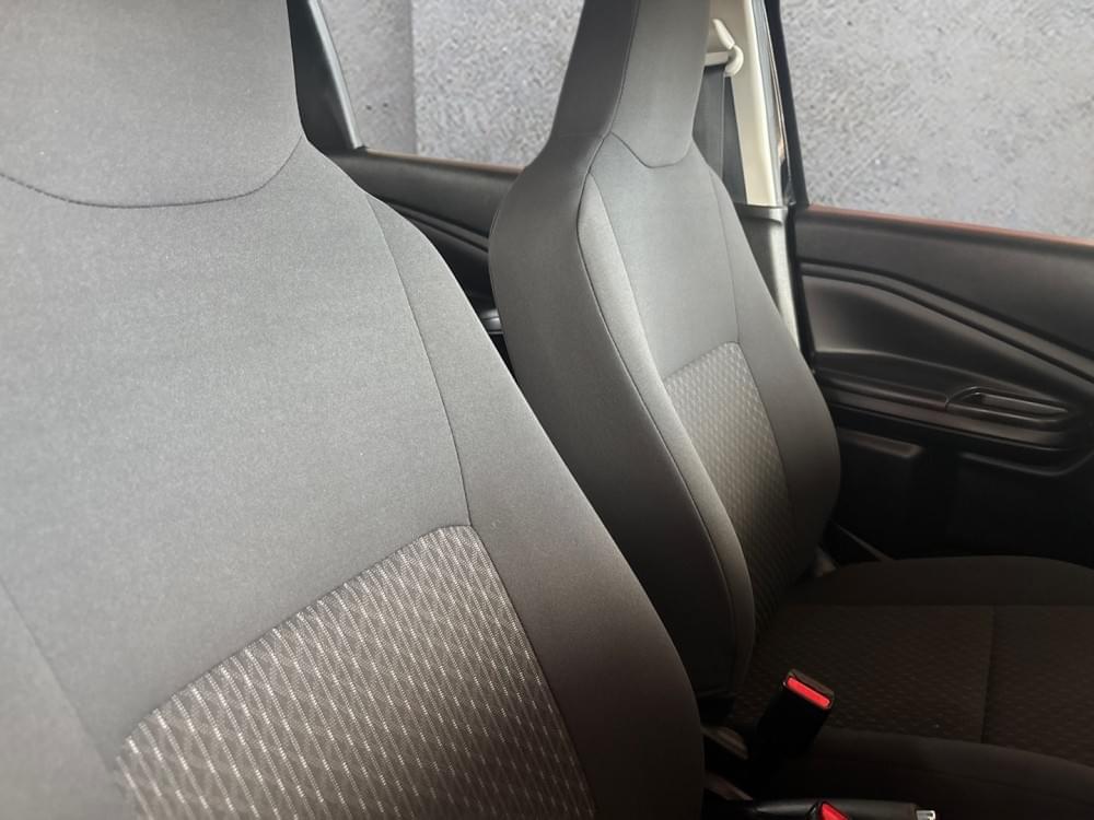 Toyota Vitz 1.0 Xr Amt