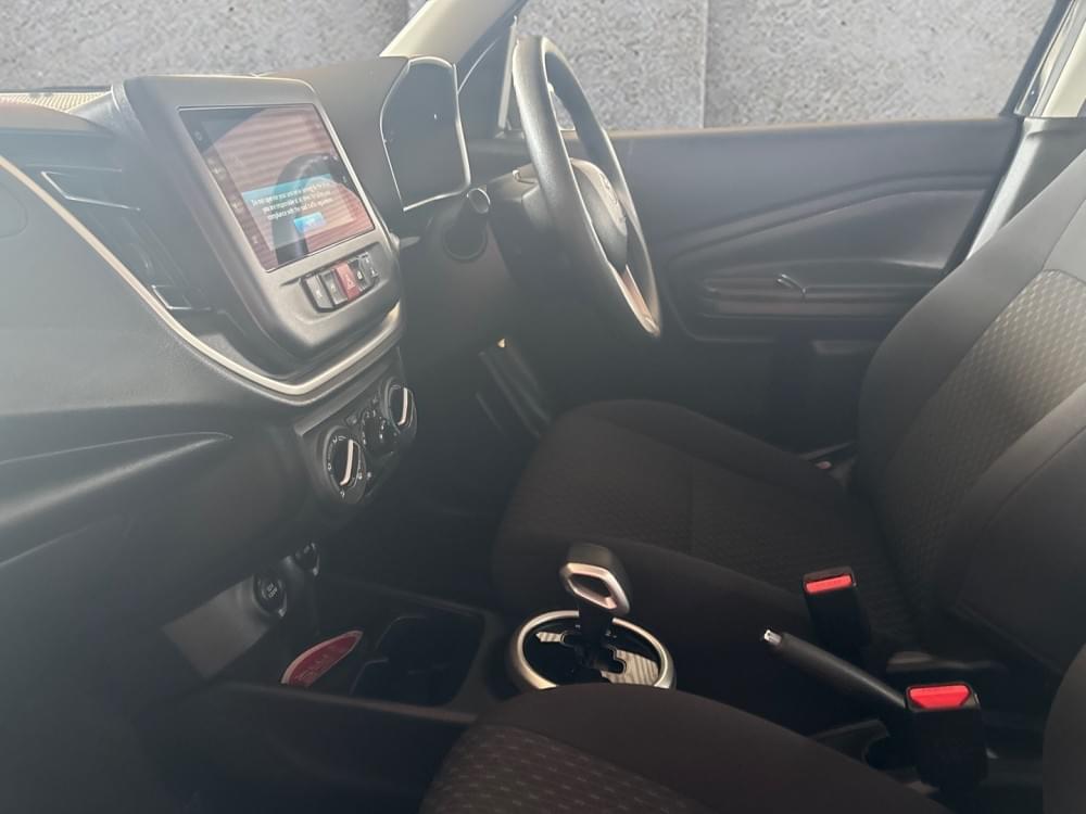 Toyota Vitz 1.0 Xr Amt