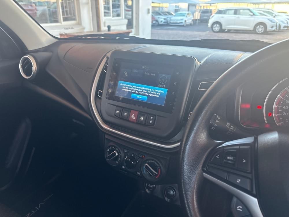 Toyota Vitz 1.0 Xr Amt