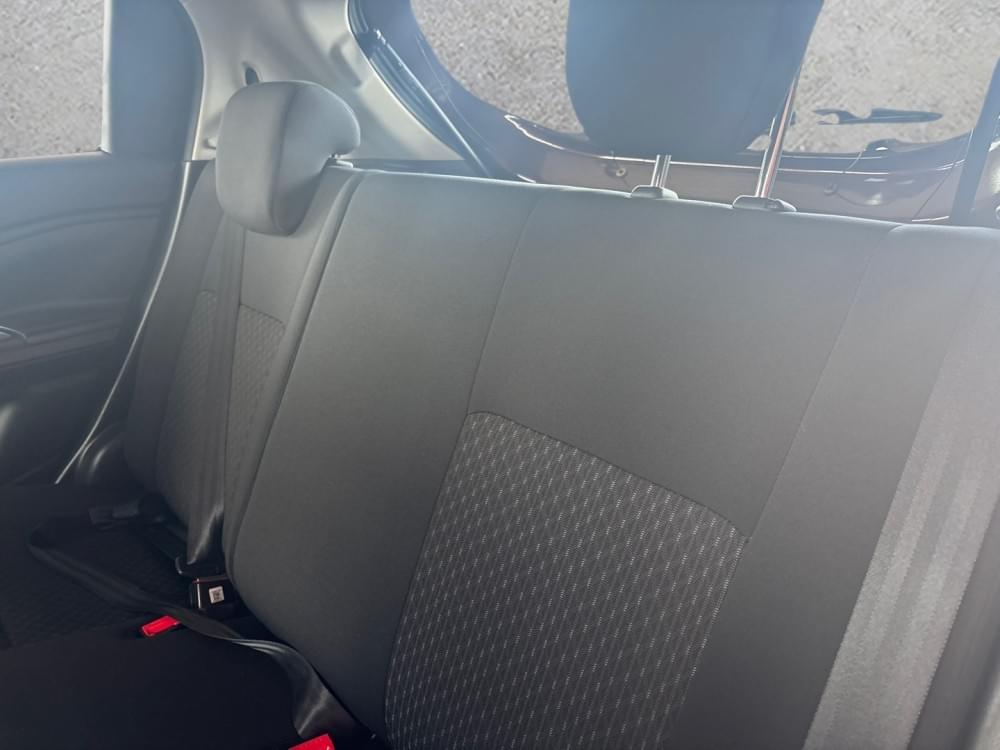 Toyota Vitz 1.0 Xr Amt