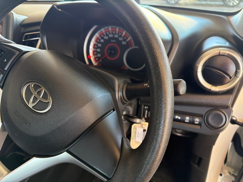Toyota Vitz 1.0 Xr