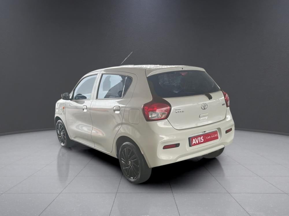 Toyota Vitz 1.0 Xr Amt