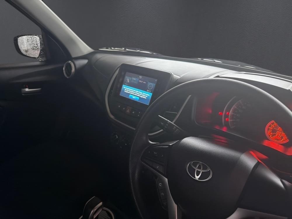 Toyota Vitz 1.0 Xr Amt