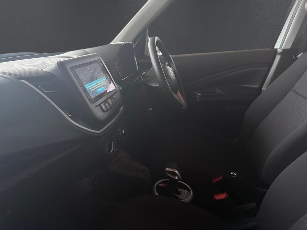 Toyota Vitz 1.0 Xr Amt