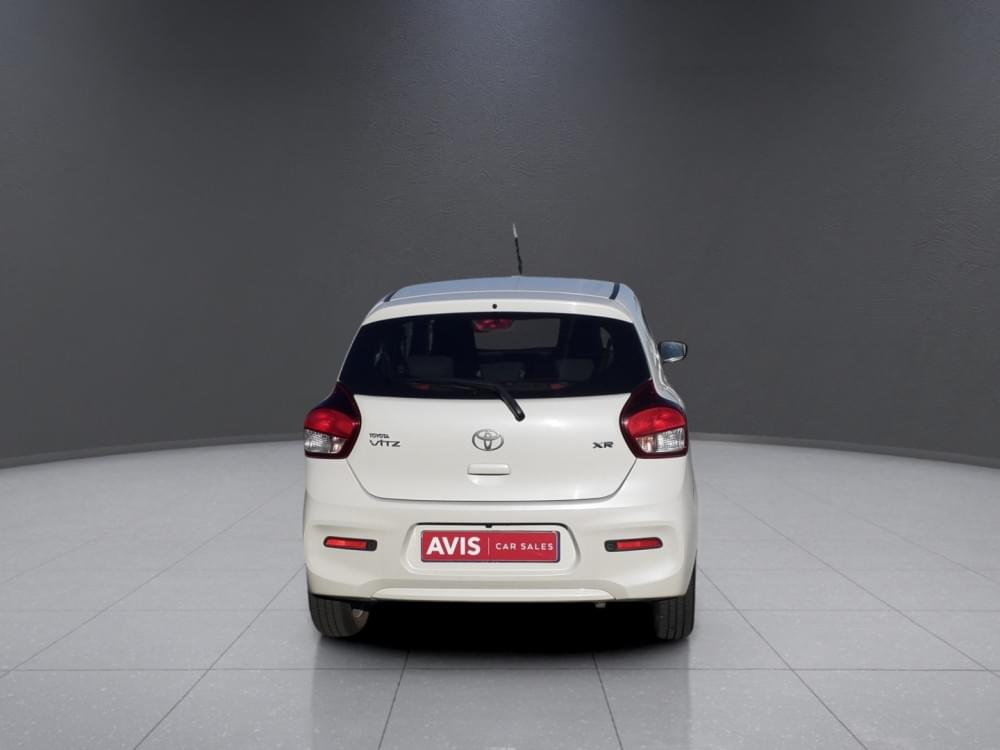 Toyota Vitz 1.0 Xr Amt