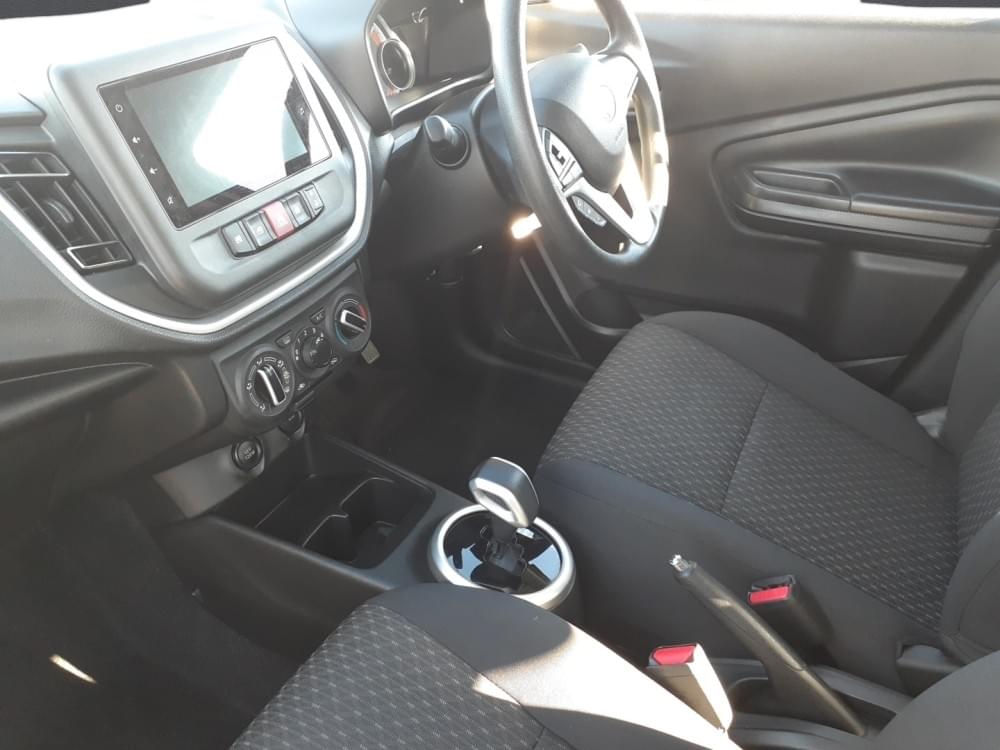Toyota Vitz 1.0 Xr Amt
