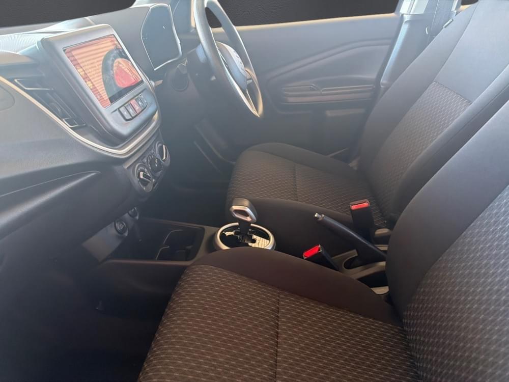 Toyota Vitz 1.0 Xr Amt