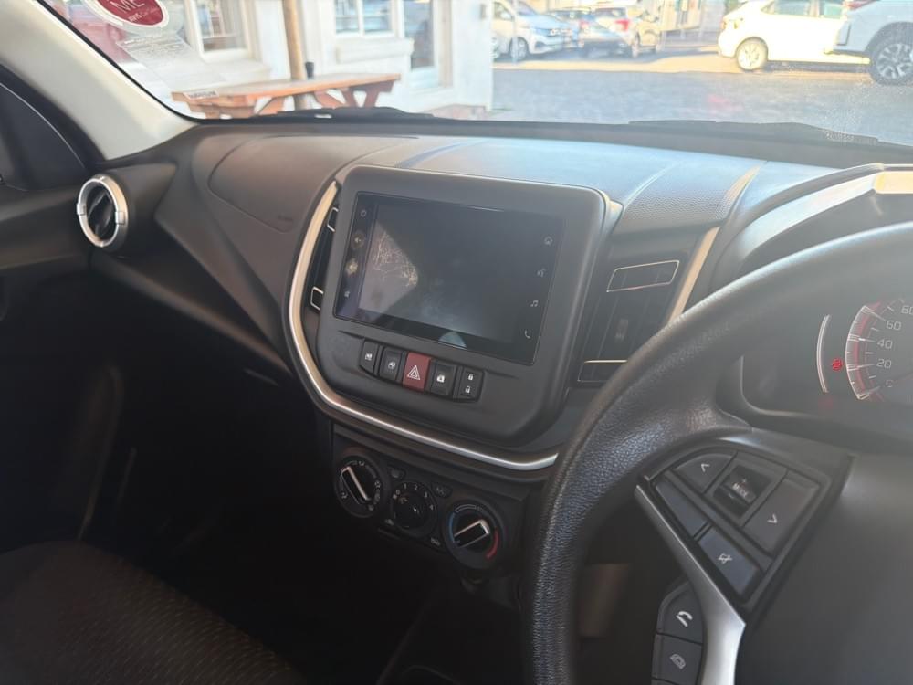 Toyota Vitz 1.0 Xr Amt