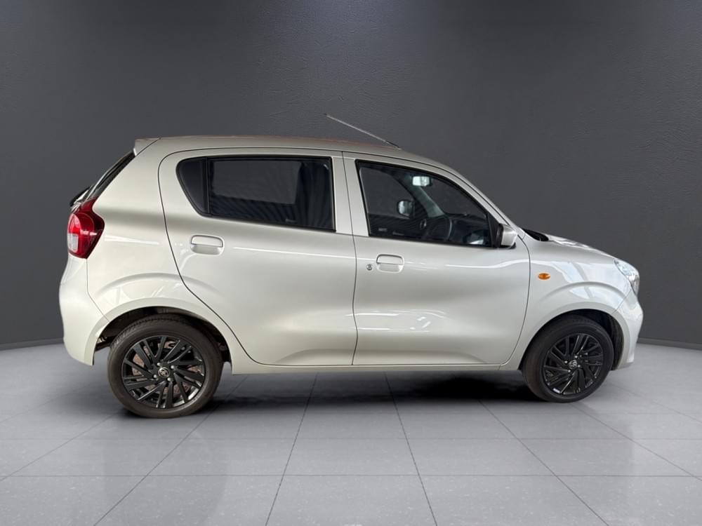 Toyota Vitz 1.0 Xr Amt