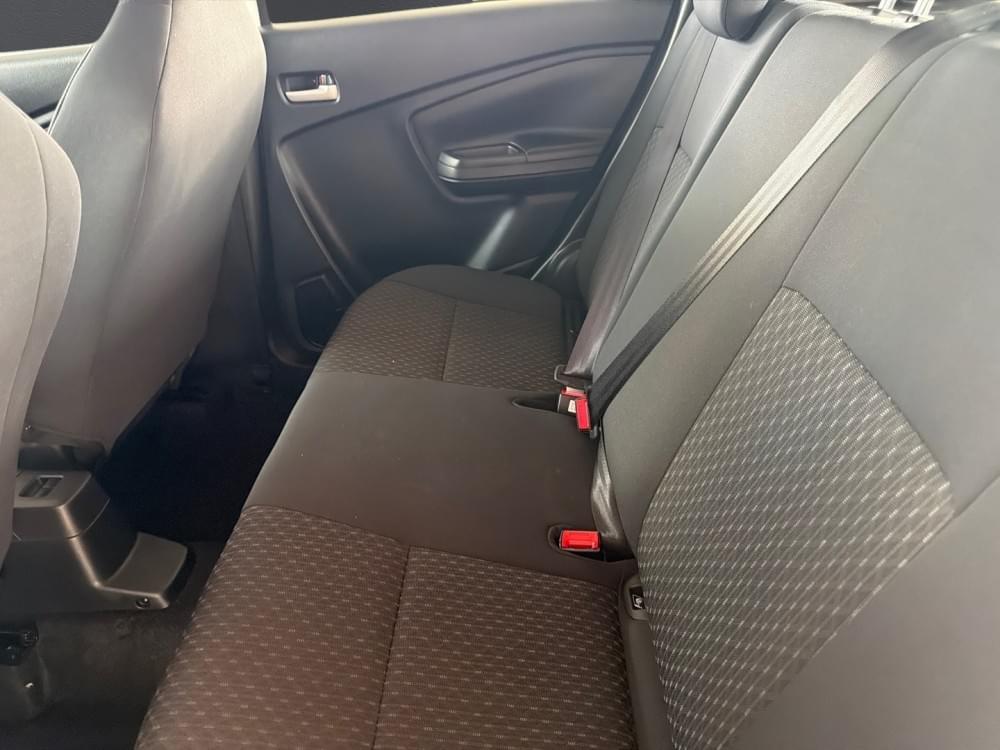 Toyota Vitz 1.0 Xr Amt
