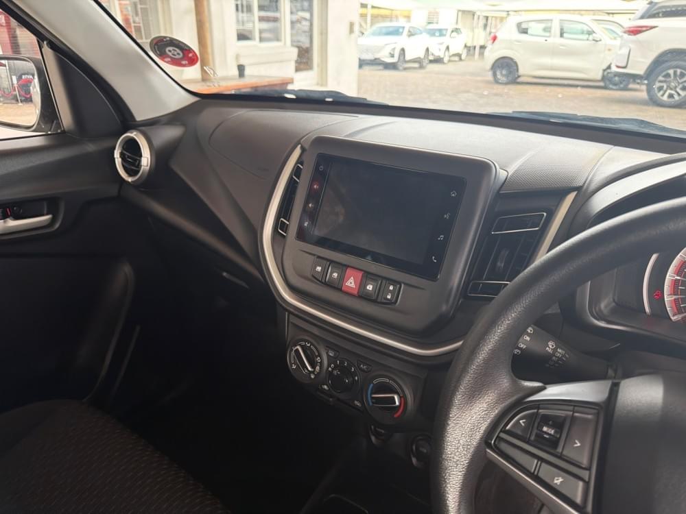 Toyota Vitz 1.0 Xr Amt