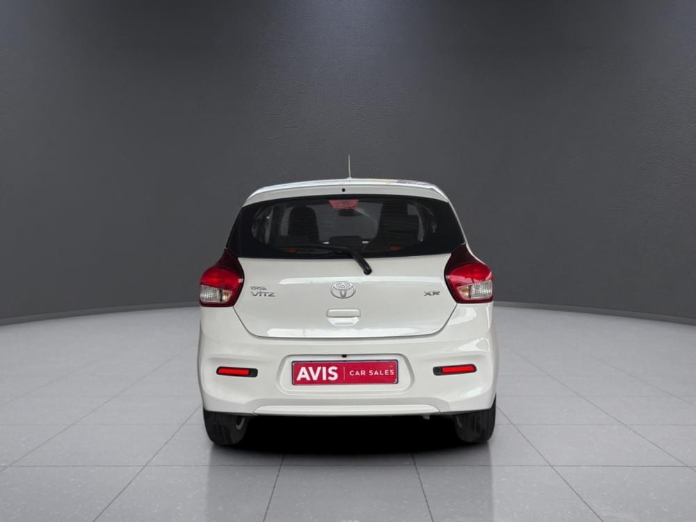 Toyota Vitz 1.0 Xr Amt