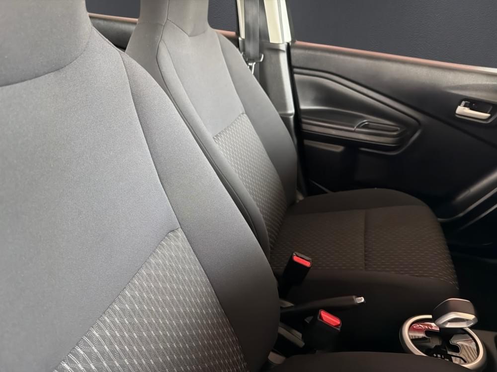 Toyota Vitz 1.0 Xr Amt