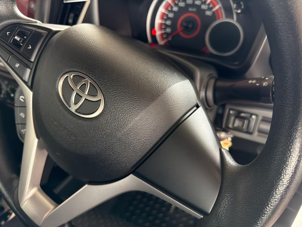 Toyota Vitz 1.0 Xr Amt