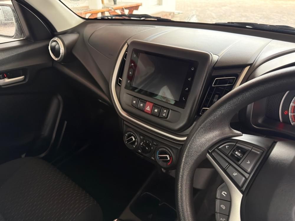 Toyota Vitz 1.0 Xr Amt