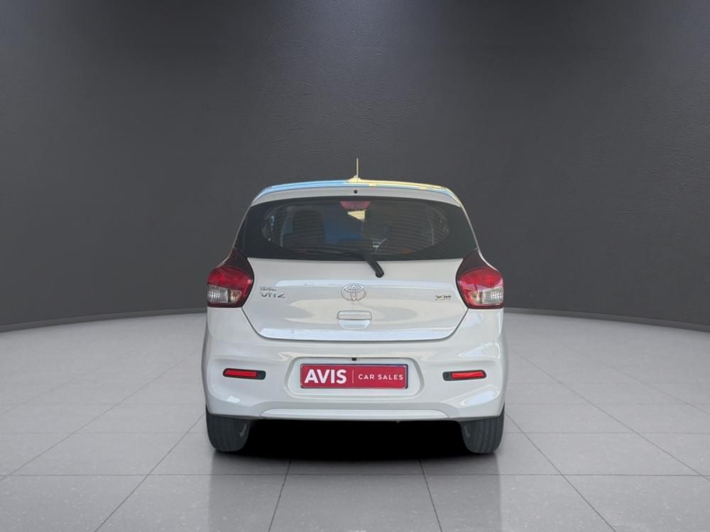 Toyota Vitz 1.0 Xr Amt
