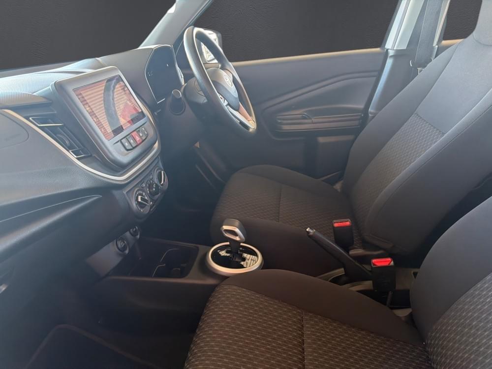 Toyota Vitz 1.0 Xr Amt