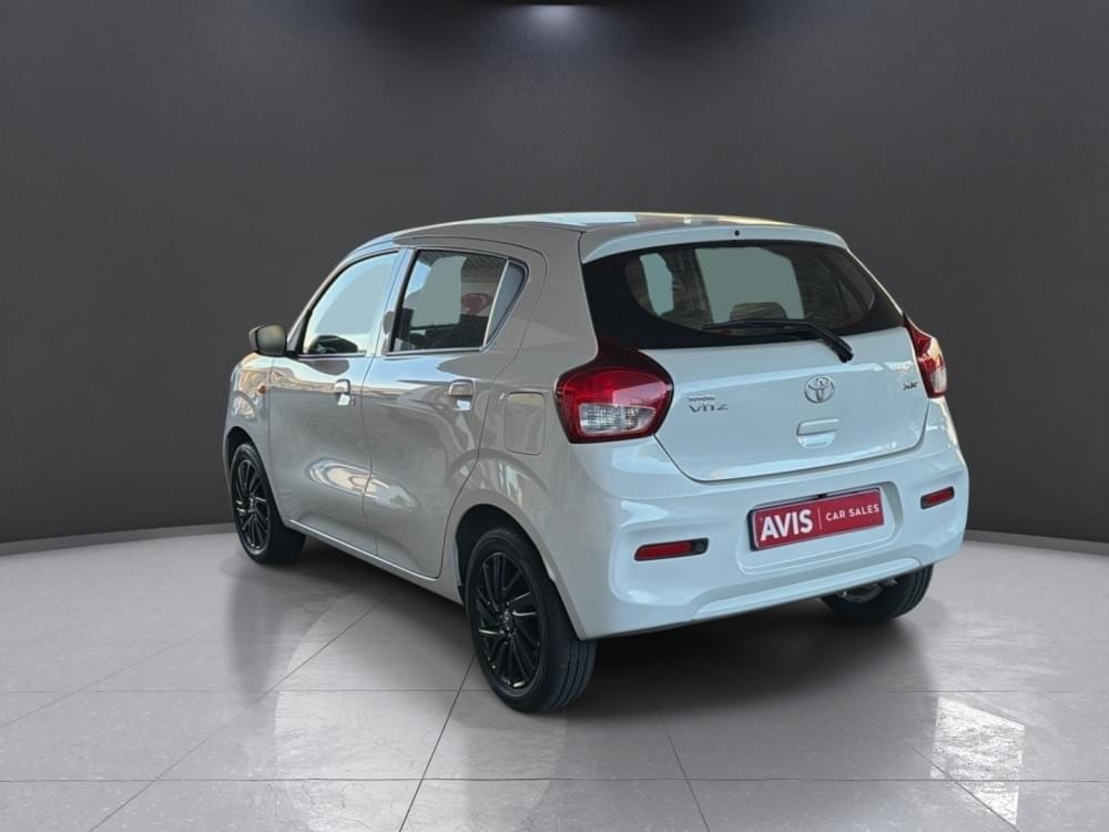 Toyota Vitz 1.0 Xr Mt