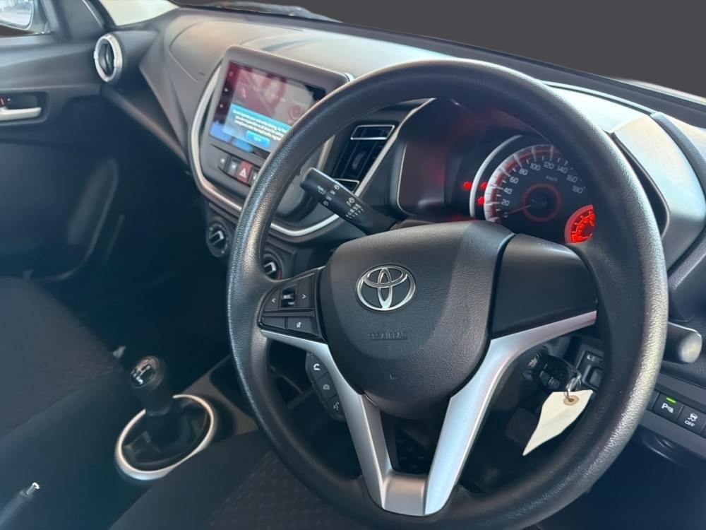 Toyota Vitz 1.0 Xr Mt