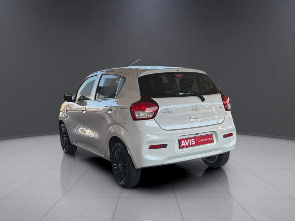Toyota Vitz 1.0 Xr Amt