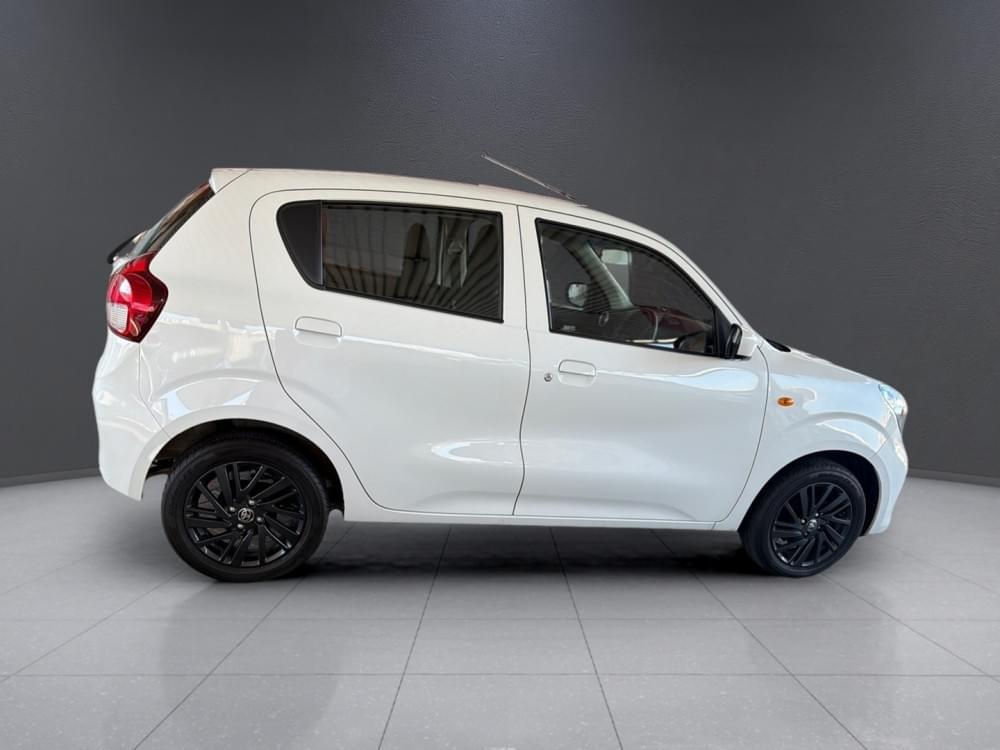 Toyota Vitz 1.0 Xr Amt