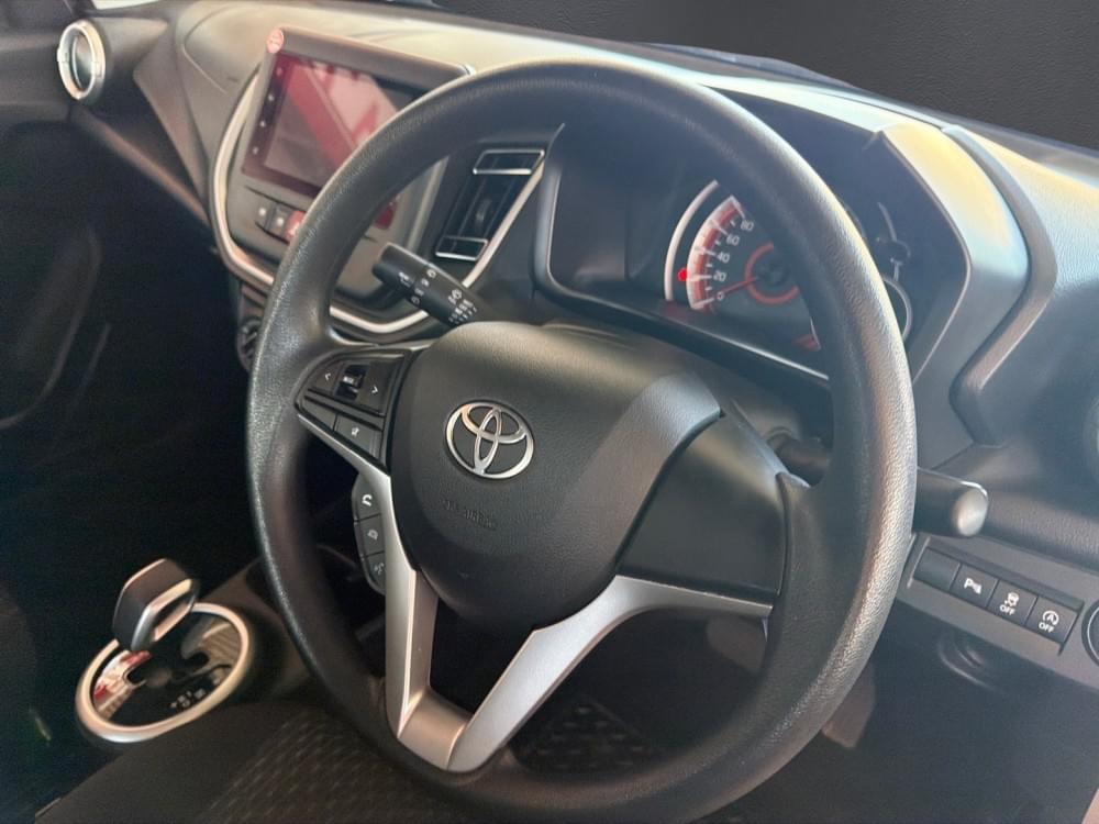Toyota Vitz 1.0 Xr Amt