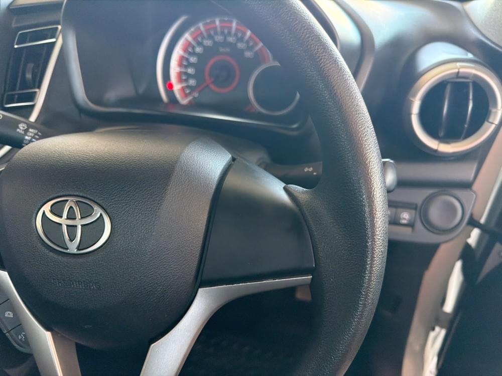 Toyota Vitz 1.0 Xr Amt