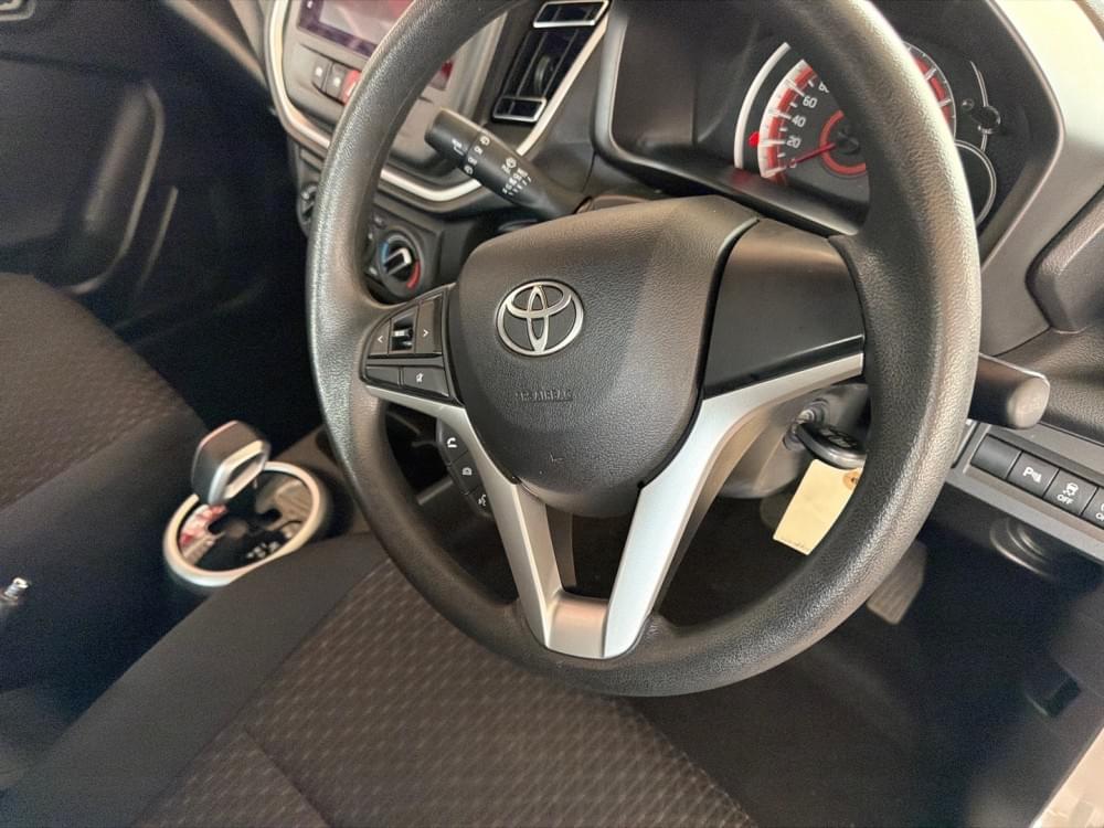 Toyota Vitz 1.0 Xr Amt