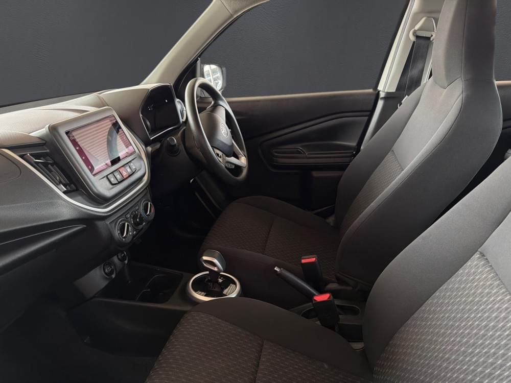 Toyota Vitz 1.0 Xr Amt