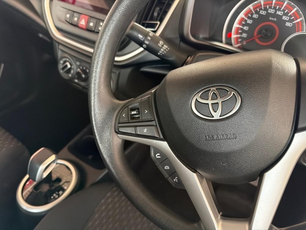Toyota Vitz 1.0 Xr Amt