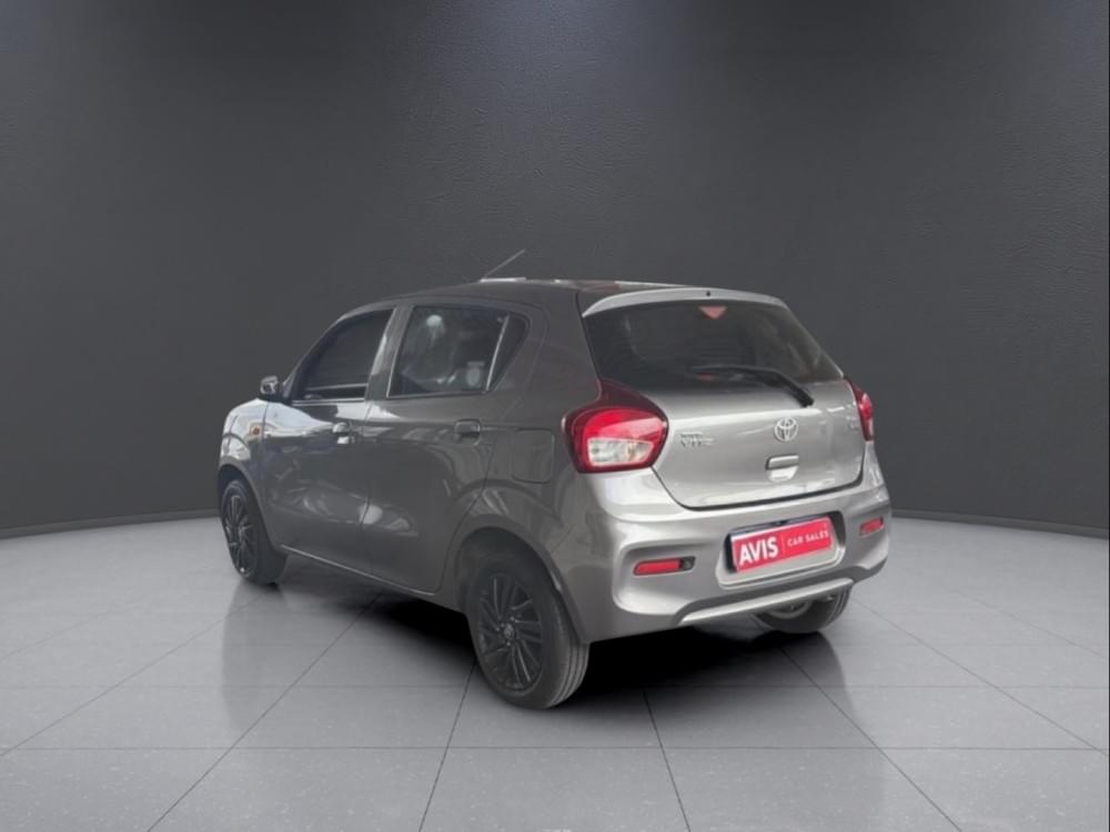 Toyota Vitz 1.0 Xr Mt