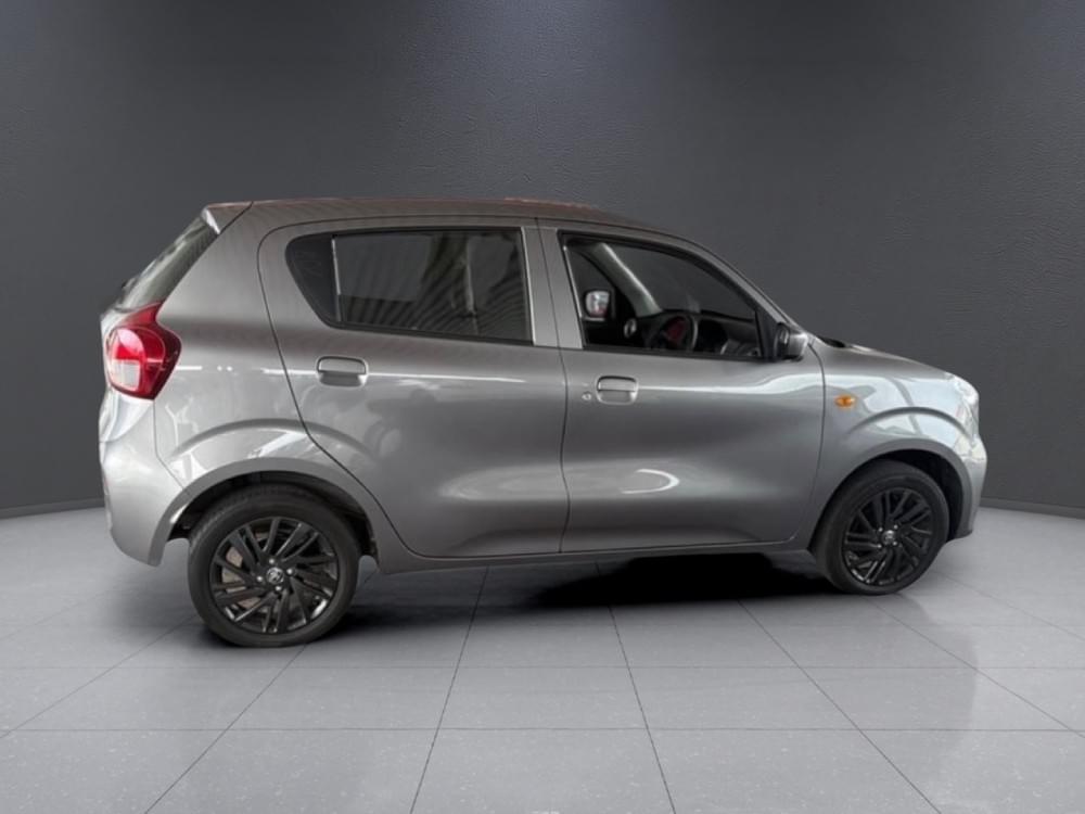 Toyota Vitz 1.0 Xr Mt