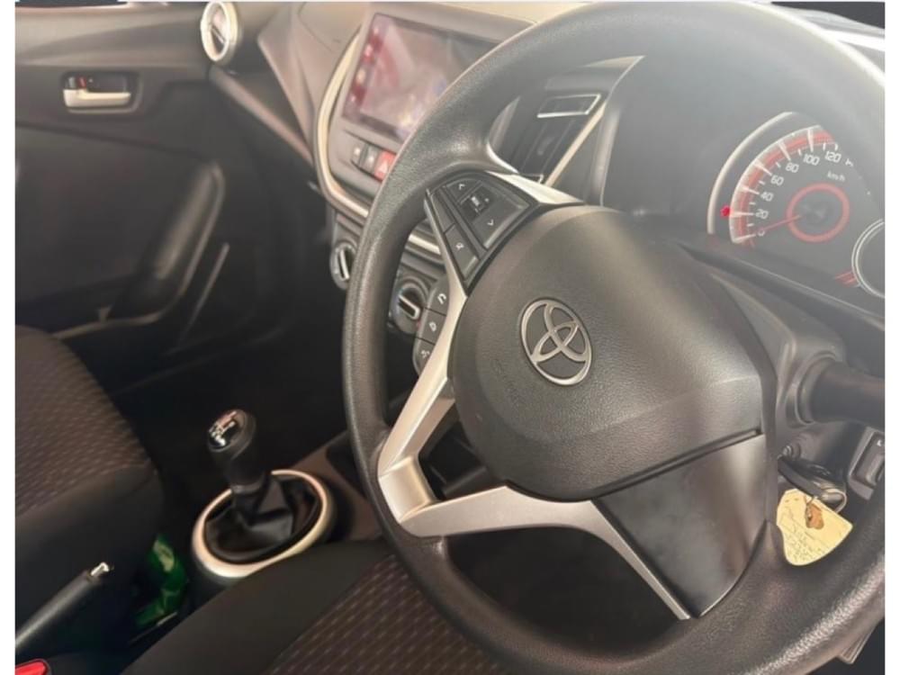 Toyota Vitz 1.0 Xr Mt