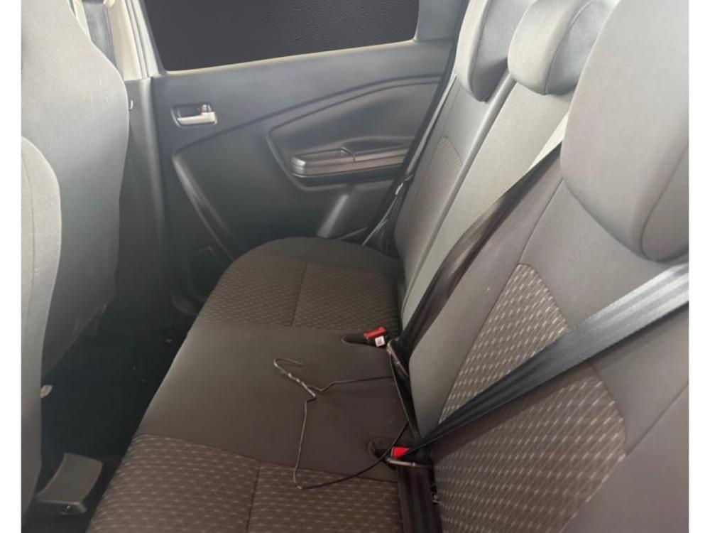 Toyota Vitz 1.0 Xr Mt