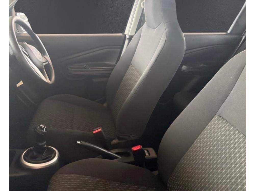 Toyota Vitz 1.0 Xr Mt