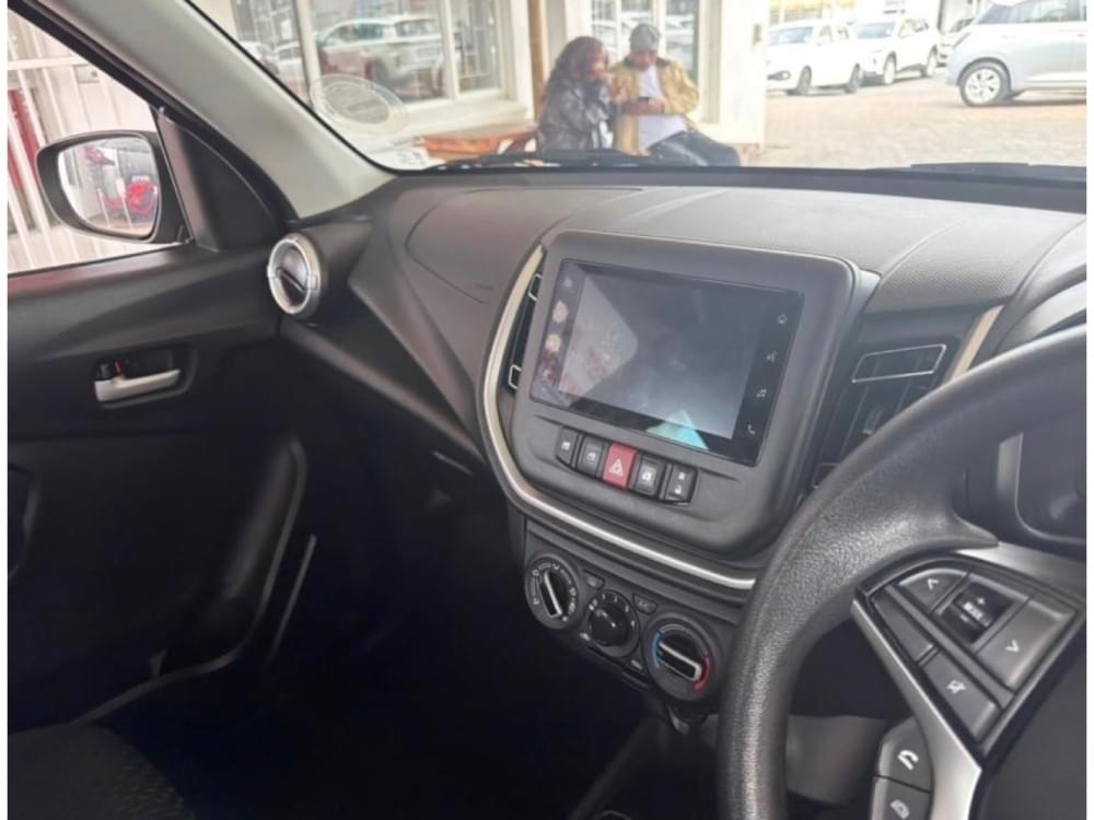 Toyota Vitz 1.0 Xr Mt