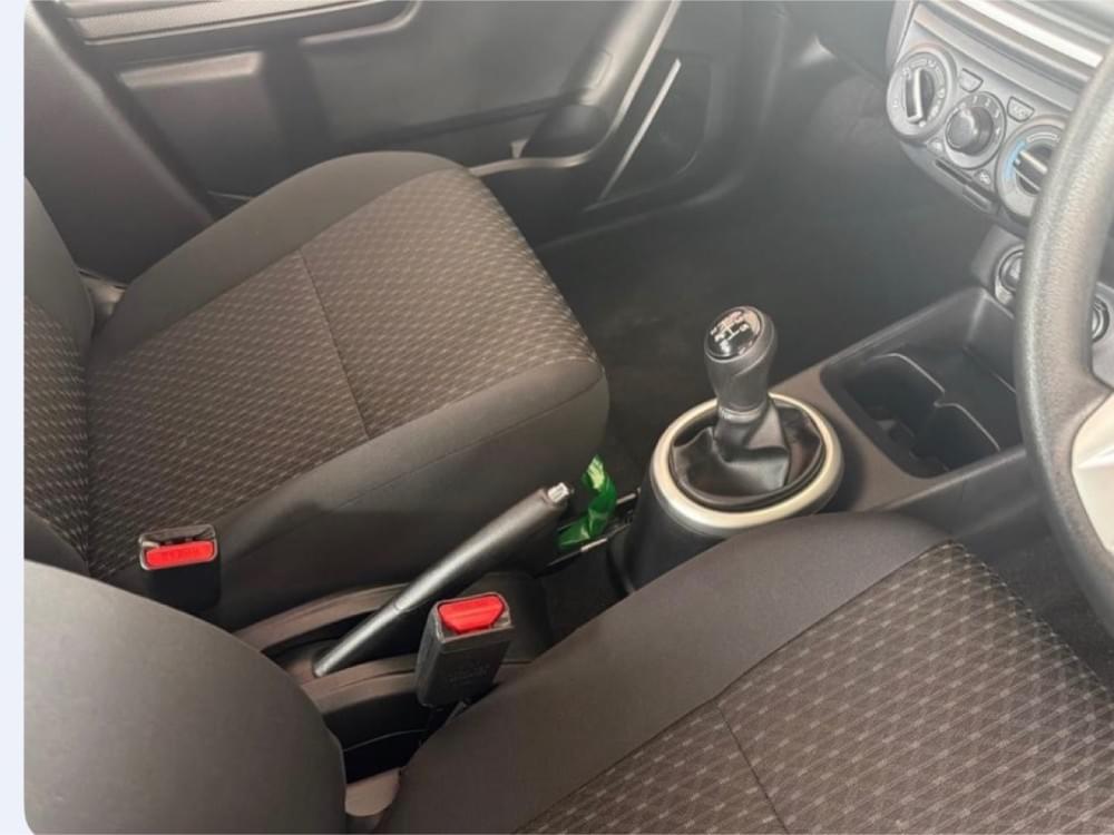Toyota Vitz 1.0 Xr Mt