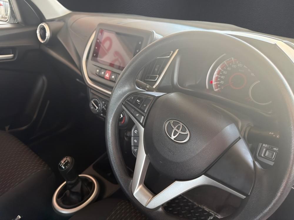 Toyota Vitz 1.0 Xr