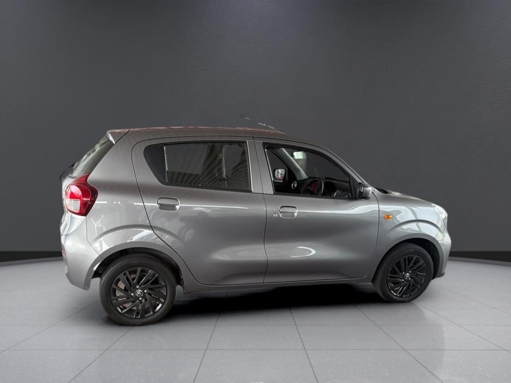Toyota Vitz 1.0 Xr Mt