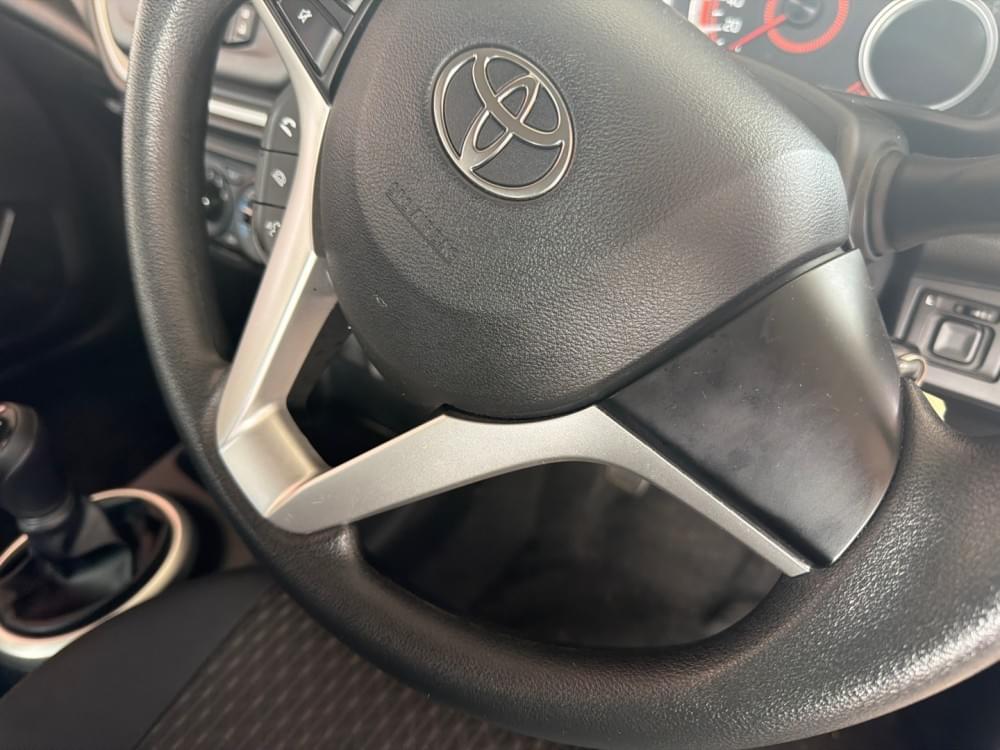 Toyota Vitz 1.0 Xr Mt