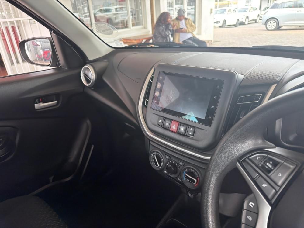 Toyota Vitz 1.0 Xr Mt