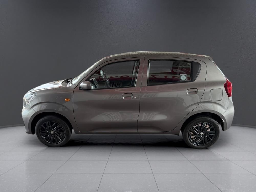 Toyota Vitz 1.0 Xr Mt